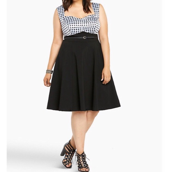 torrid Dresses & Skirts - TORRID Black&White Gingham plaid swing dress